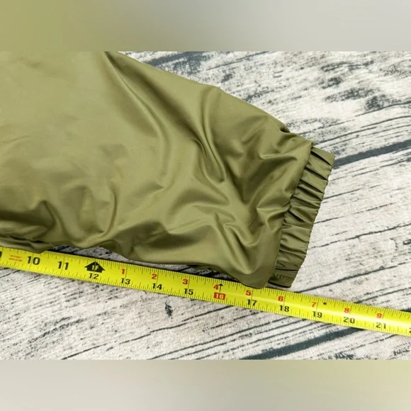 Adidas Men's Essentials Insulated Hooded Jacket, Size Large, Olive Green